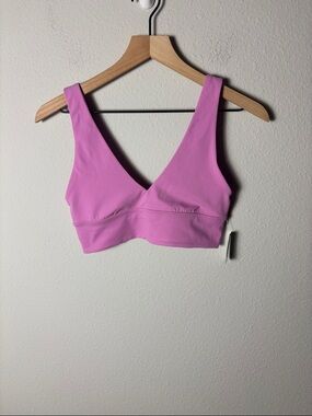 NWT Lululemon Align V-Neck Bra *Light Support, A/B Cup Dahlia Mauve W2DW3S